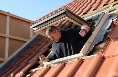 Pose de fenêtres de toit Velux à Tréméreuc